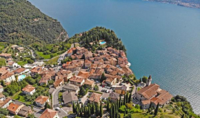 Casa La Pief 3 Blue by Gardadomusmea Tremosine